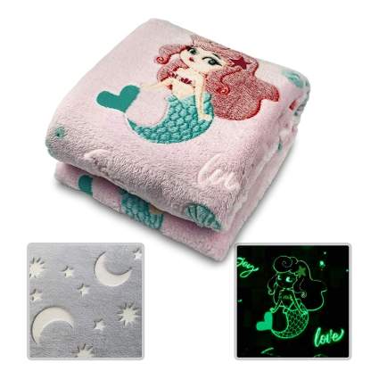Pink mermaid throw blanket