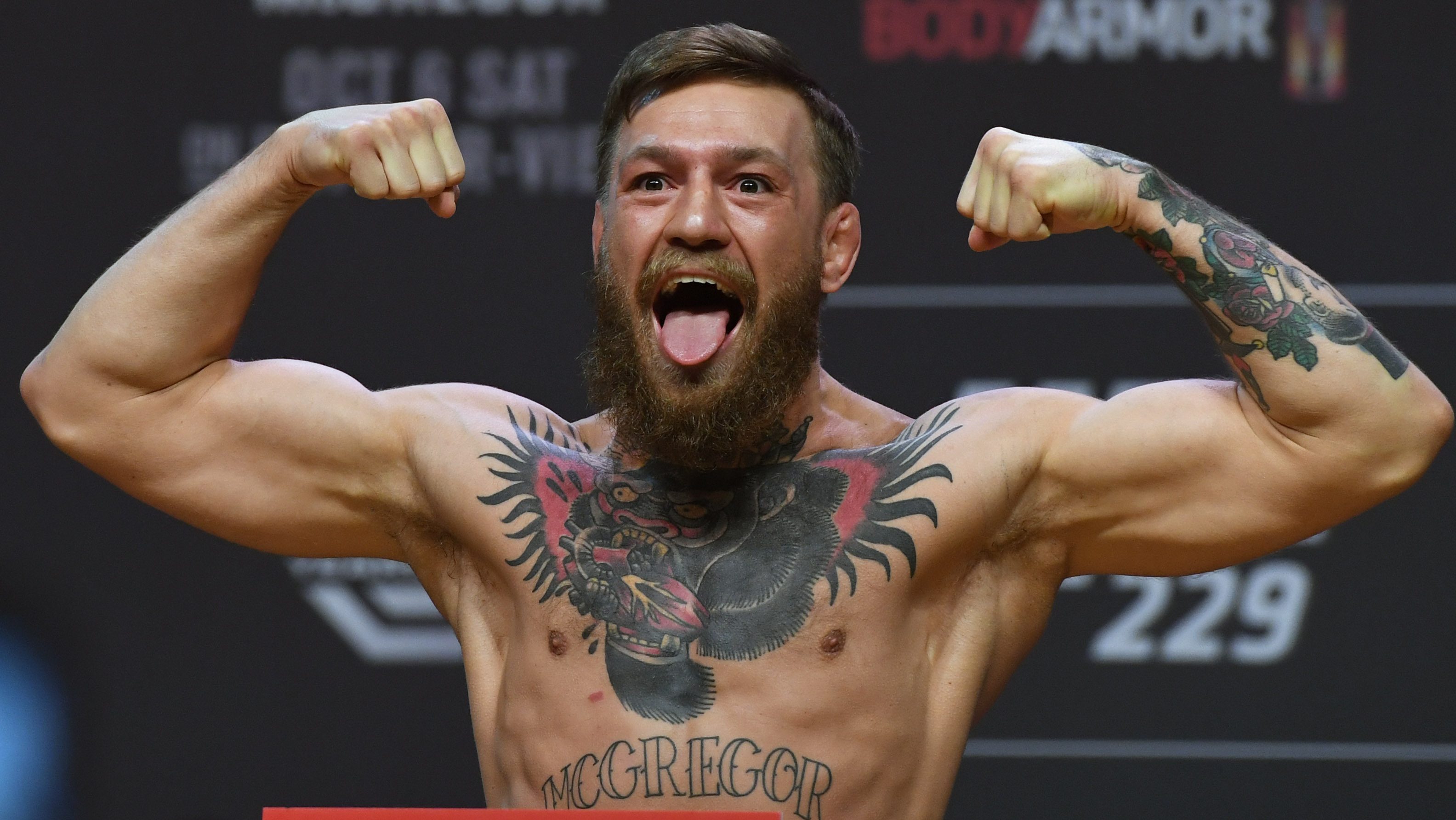 Conor McGregor Racial Comments on Mayweather’s MMA Debut | Heavy.com