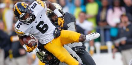 How to Watch Iowa vs Illinois Online Without Cable