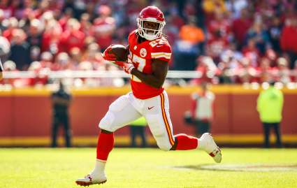 Kareem Hunt Fantasy: Which Chiefs RB Should You Add on Waivers?