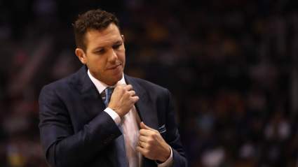 Luke Walton to Receive Interview Request for Kings Opening (Report)