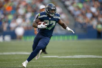 Mike Davis Fantasy: Chris Carson Update Makes Seahawks RB a Start