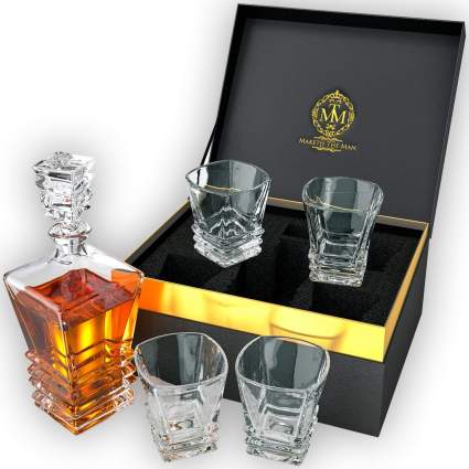 Crystal Whiskey Decanter Set With 4 Glasses In Elegant Gift Box