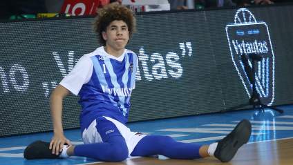 WATCH: This Impression of LaMelo Ball’s Play Style is Perfect