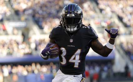 Alex Collins Fantasy: Which Ravens RB to Target After Injury News