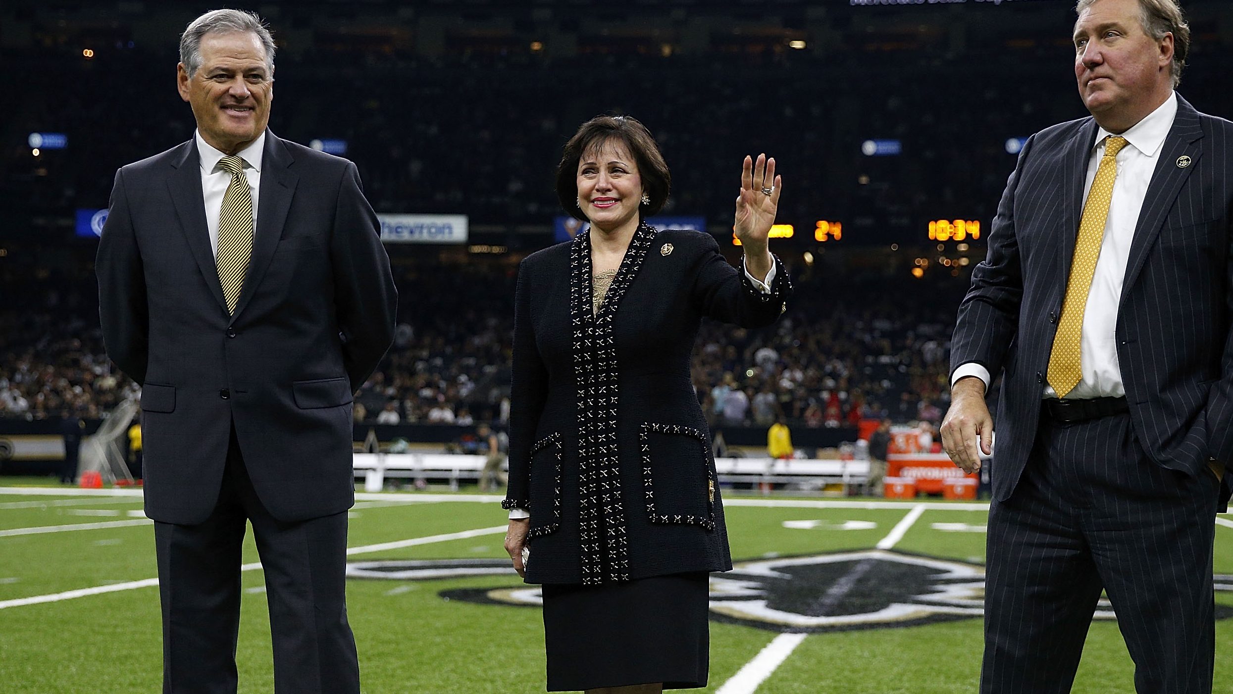 Gayle & Tom Benson: 5 Fast Facts You Need To Know | Heavy.com