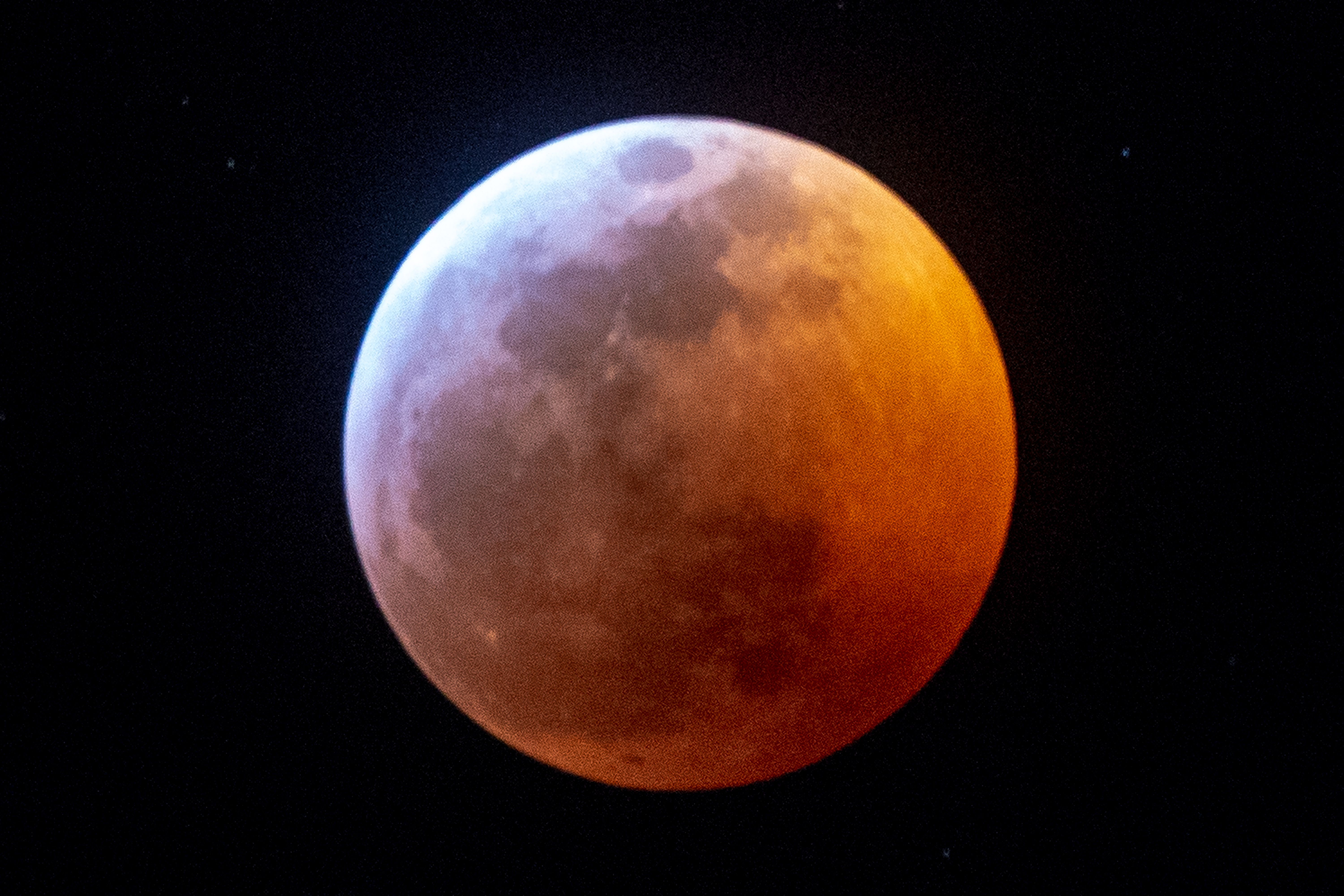 Lunar Eclipse Photos Pictures of Tonight’s Red Moon