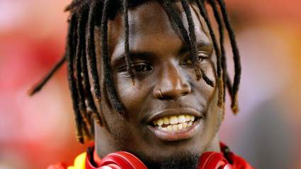 Tyreek Hill Asks Fiancee to ‘Not Show This Side’ on Instagram