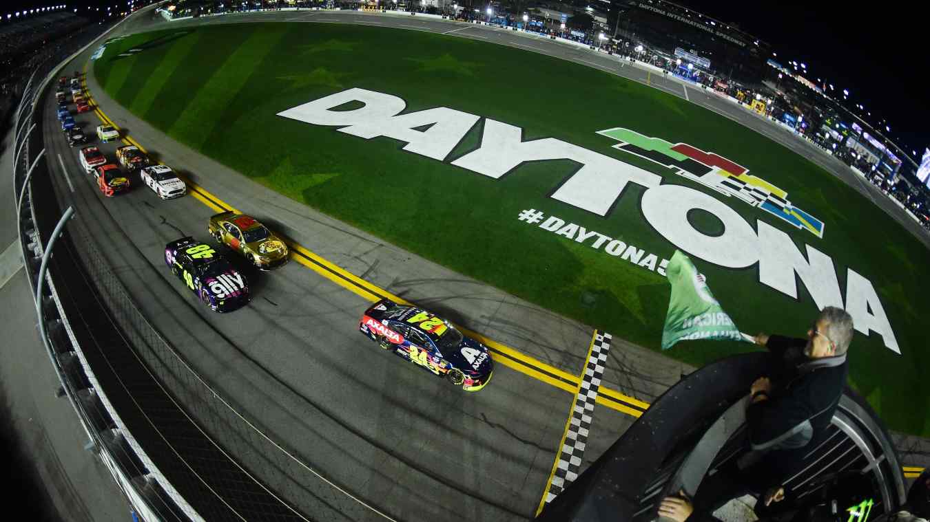 How to Watch Daytona 500 Online Without Cable