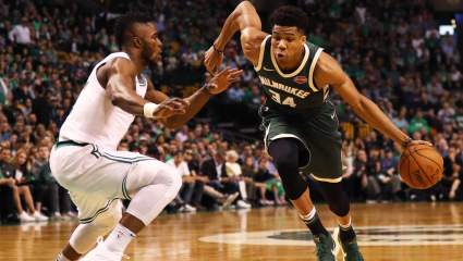 Bucks Roster & Starting Lineup vs. Hawks; Giannis Antetokounmpo Status Update