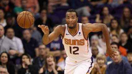 Anthony Davis Trade Talk: Suns’ T.J. Warren in Lakers Lonzo Ball Deal?