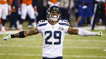 Earl Thomas Signing With Ravens Sends Cowboys Fans Into Twitter Frenzy