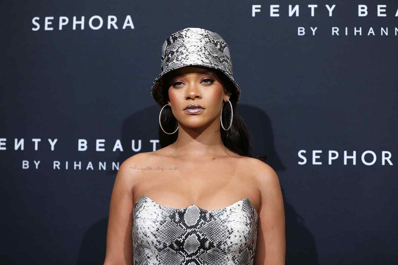 Unofficial Rihanna Album ‘angel Leaks Online 