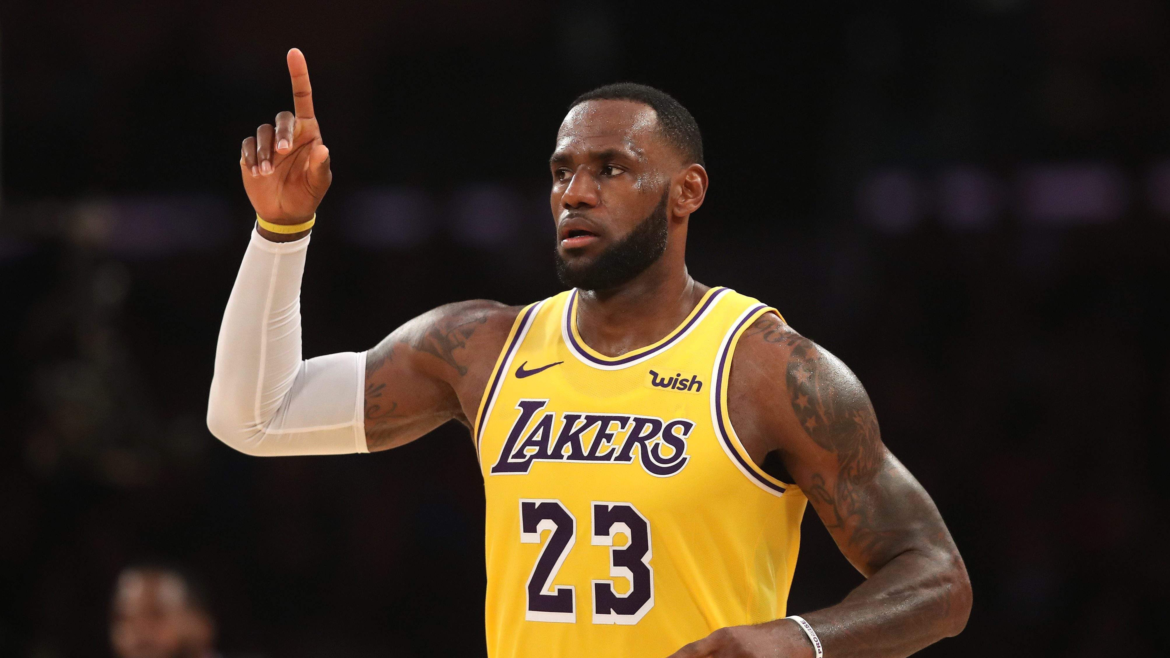 Lakers Roster Starting Lineup Vs Jazz Latest On Lebron James Status Heavy Com