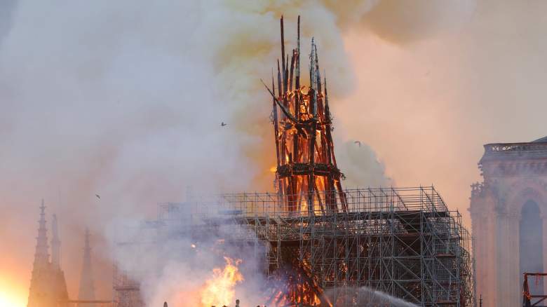 Notre Dame spire collapse