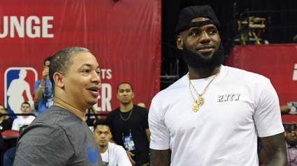 Lakers Fans Mock Tyronn Lue-LeBron James Reunion on Twitter