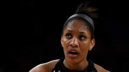 WNBA DFS: Slam Dunks and Steals for Sunday, May 26