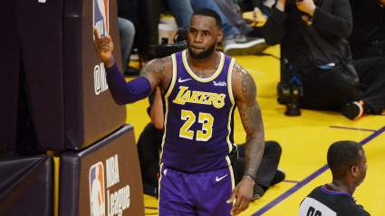 Lakers’ LeBron James In Contact With Kawhi Leonard & Jimmy Butler [Report]