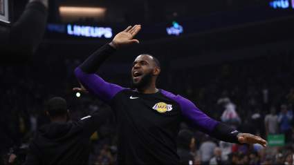 Lakers Drop Preseason Schedule, Face Warriors 4 Times