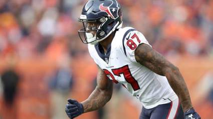Receiver Demaryius Thomas May Already Be Squeezed off Patriots’ Depth Chart
