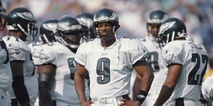 Former Eagles QB Denies Scamming Raiders Investor