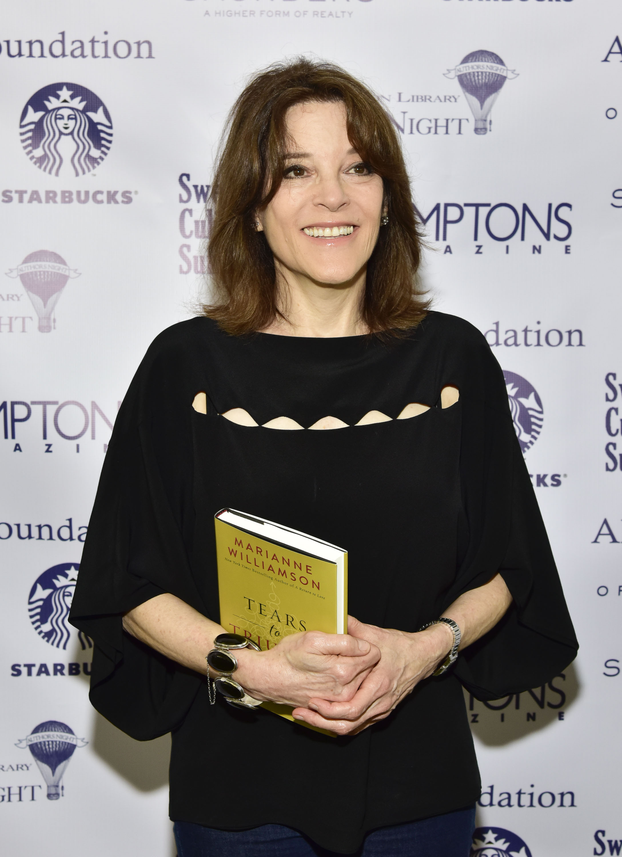 Is Marianne Williamson Married Does She Have A Husband 