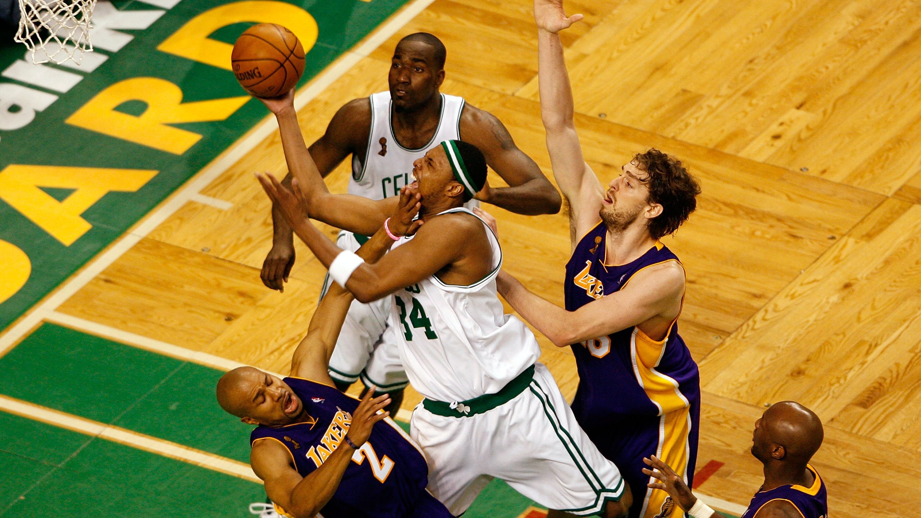 Phoenix Suns acquire Brandan Wright from Boston Celtics