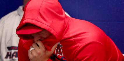 Mike Trout Playfully Trolls Tyler Skaggs at Eagles-Vikings Game [WATCH]