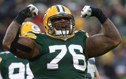 Mike Daniels Makes Perfect Sense for Eagles Defensive Line