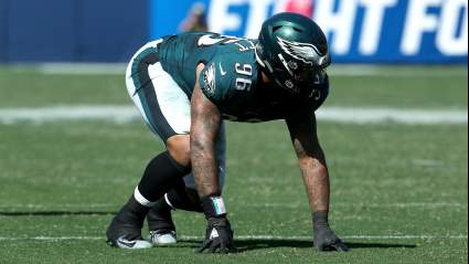 Fletcher Cox Mentoring Derek Barnett, Says DE ‘Worked His Butt Off’