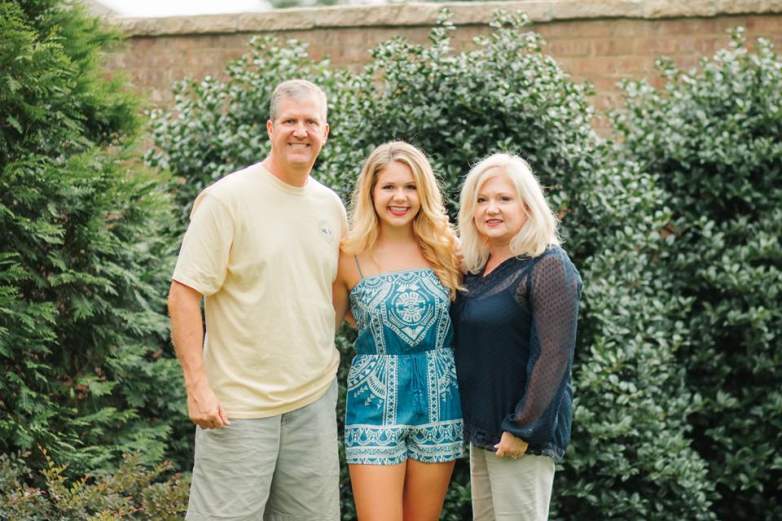 lake little with her parents