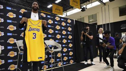 Lakers’ Trade Sets Up Anthony Davis for Shot to Bolster Resume