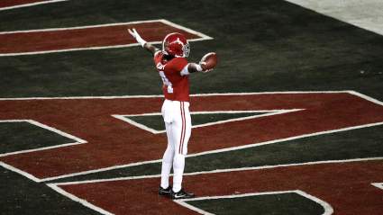 Pro Football Focus Tabs Alabama WR Jerry Jeudy to Redskins in Early Mock NFL Draft