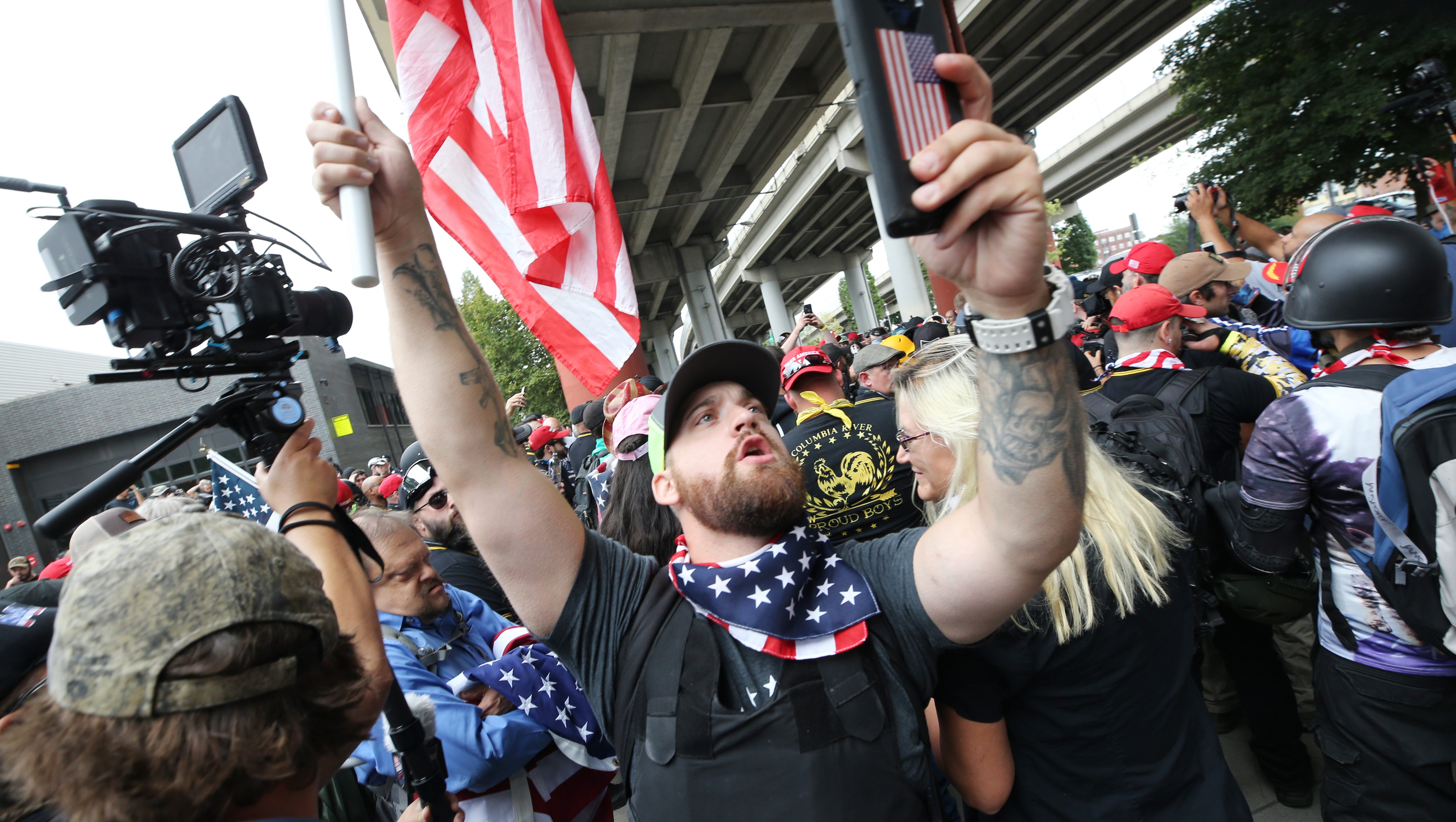 Portland Antifa & FarRight Protest Photos & Arrests