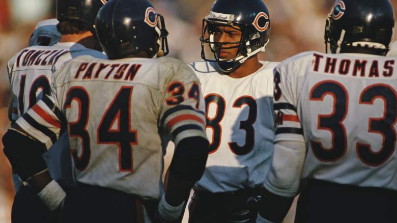 Chicago Bears Hall of Fame running back Walter Payton looks from the  News Photo - Getty Images