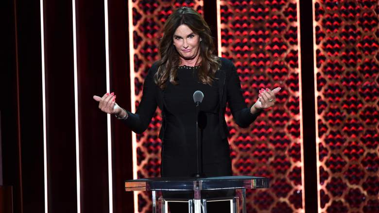 Caitlyn Jenner Tells Jokes At The Comedy Central Roast of Alec Baldwin