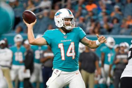 Miami Dolphins Make Quarterback Change, Name New Starter