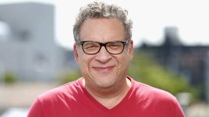 Goldbergs Star and Bears Fan Jeff Garlin Loves Mitchell Trubisky [WATCH]