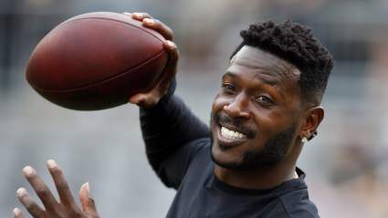 Antonio Brown Makes Instagram Post During Patriots-Steelers SNF Game