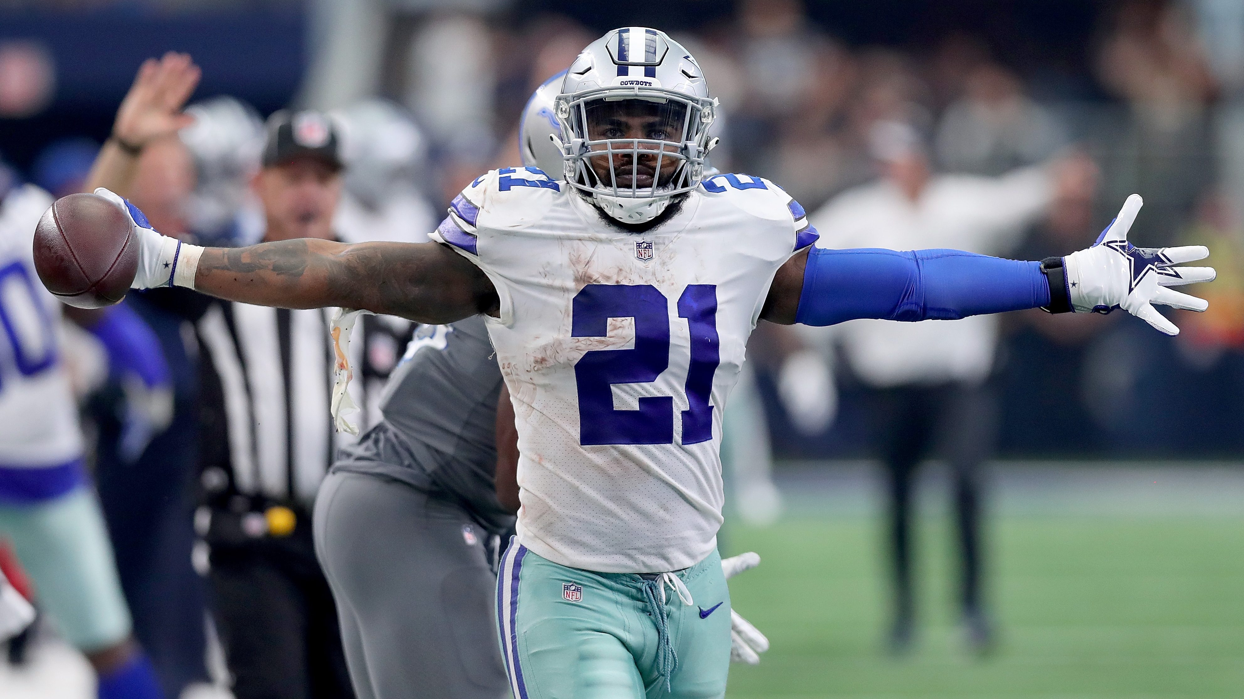 Cowboys Rumors: 'No Present Plan' To Trade Ezekiel Elliott