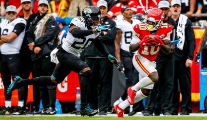 Tyreek Hill Sends out Tweet Recruiting Jalen Ramsey to Chiefs
