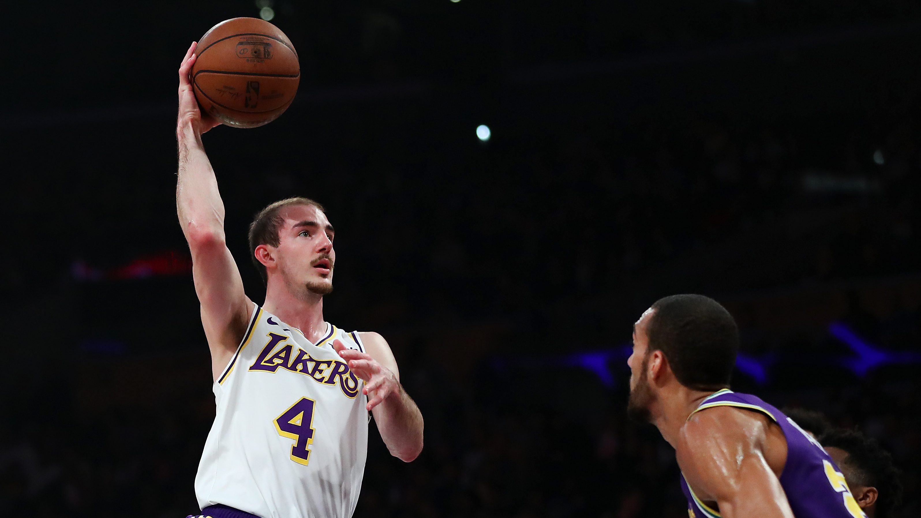 Can Alex Caruso Crack the Lakers Starting Lineup