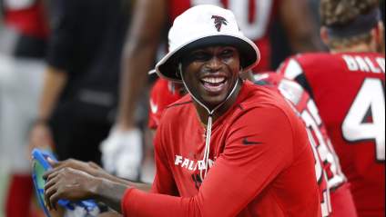Falcons’ Julio Jones Debuts Interesting Cleats for Eagles Game