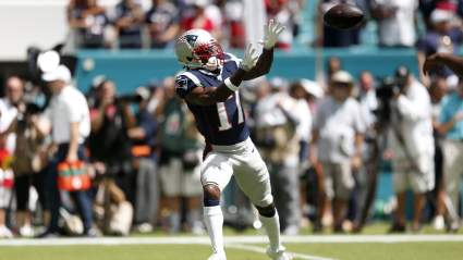 Antonio Brown Catches First Touchdown with Patriots [WATCH]