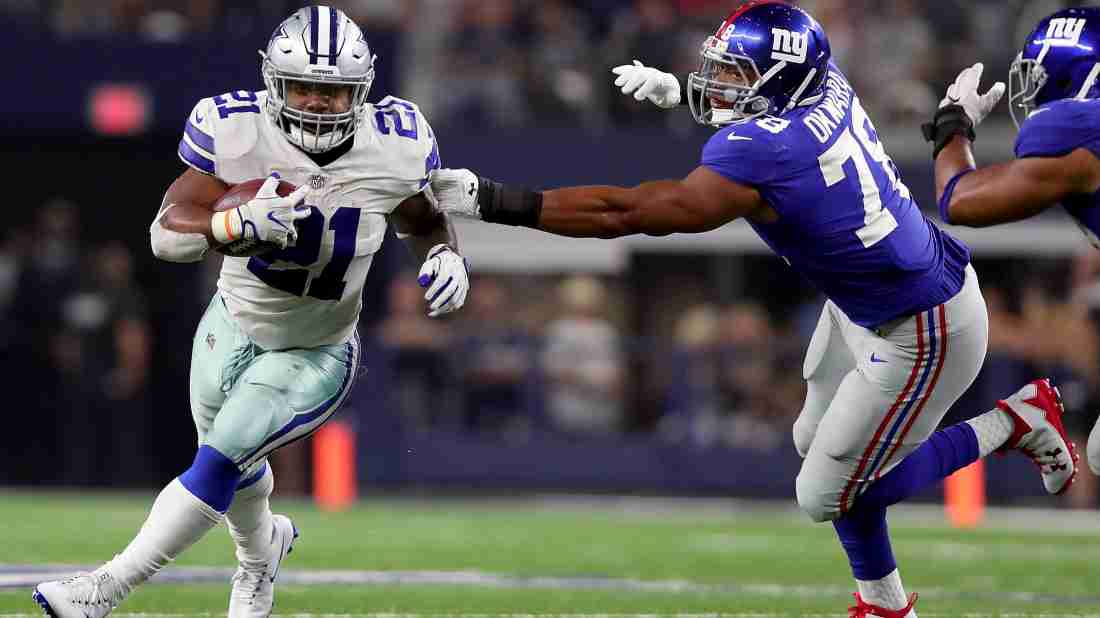 Ezekiel Elliott to Play 20-25 Snaps in Week 1 [Report]