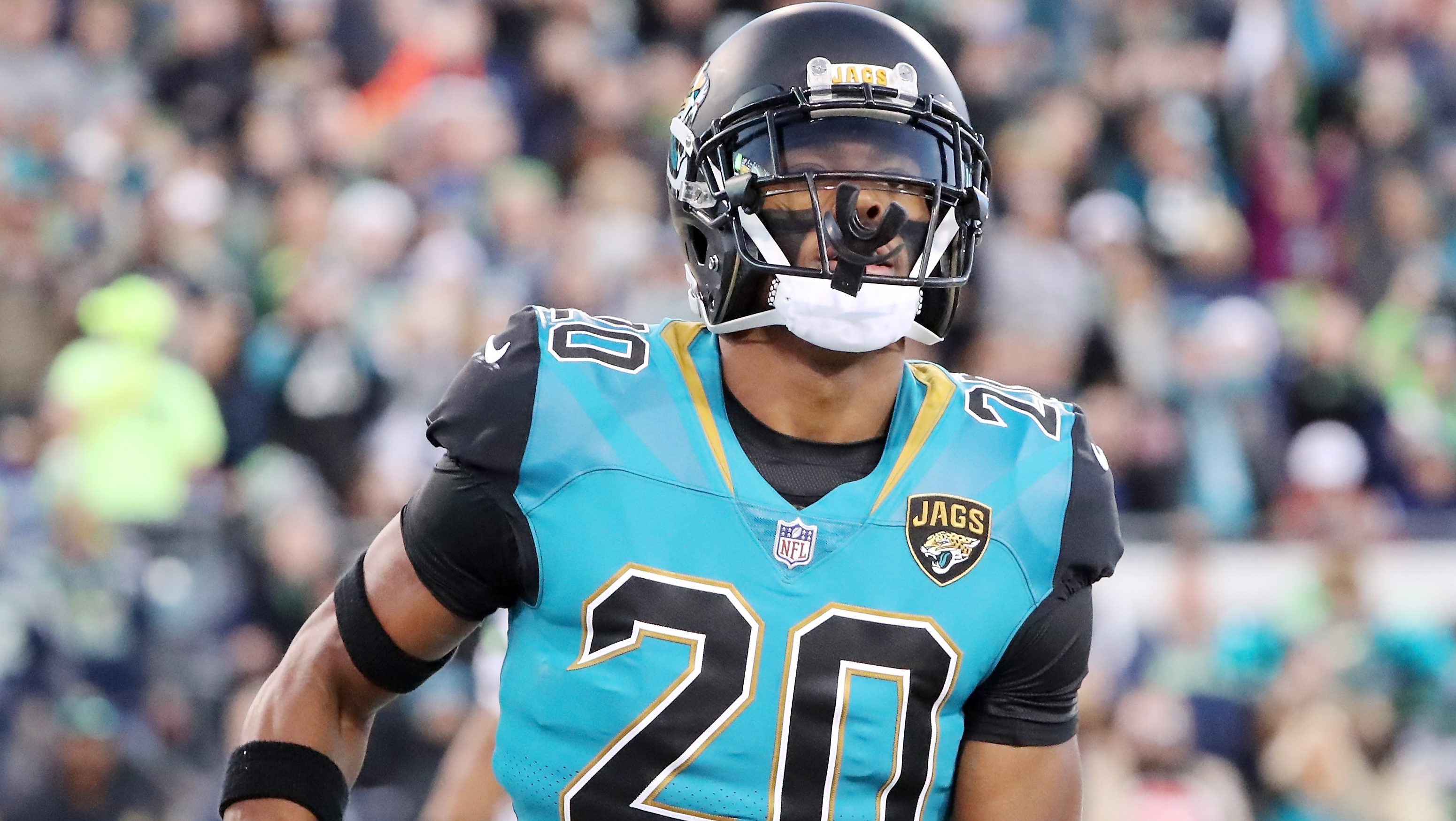 Jalen Ramsey Posts ‘Mood’ Photo With Raiders Hoodie [LOOK] | Heavy.com