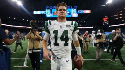Jets’ Sam Darnold Making Sure ‘I’m Not Going to Die’ in Eagles Game