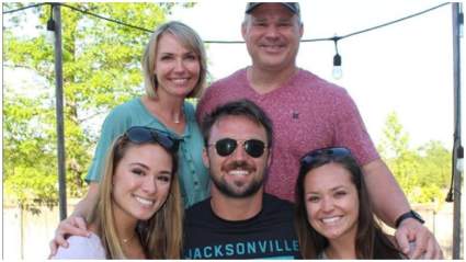 Flint & Kim Minshew, Gardner’s Parents: 5 Fast Facts You Need to Know