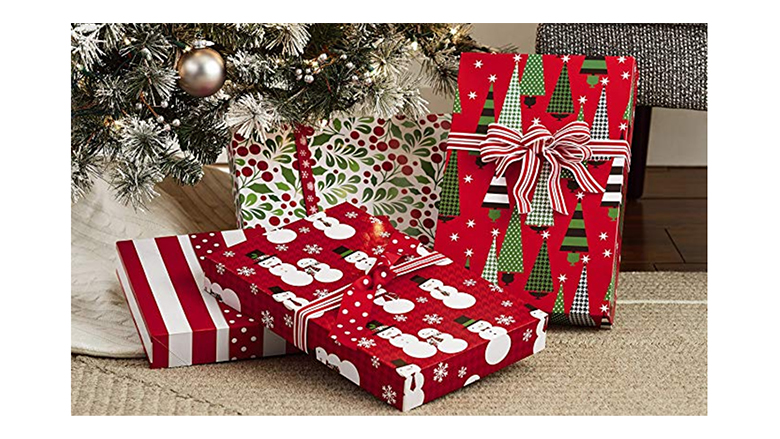 NM FAVOURS Set of 5 Christmas Eve Gift Stacking Boxes Plush Decorative Santa/Elf/Snowman/Reindeer/Penguin