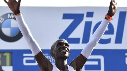 Eliud Kipchoge Becomes First Runner to Break 2-Hour Marathon Barrier [WATCH]